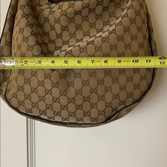 Gucci Hobo bag gently used - Picture 7 of 7